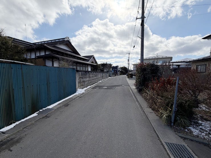 現地(2026年2月)撮影
◎現地案内予約受付中!◎
ご内覧をご希望の際は、ハウスドゥ 八戸田向までお気軽にお問い合わせくださいませ♪