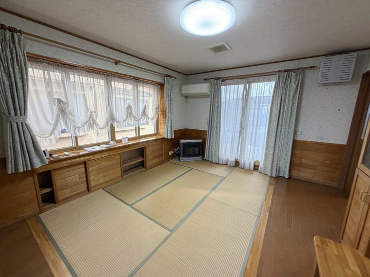 室内(2026年2月)撮影
◎現地案内予約受付中!◎
畳スペースはマットを敷かなくてものびのびとお過ごしいただけます♪