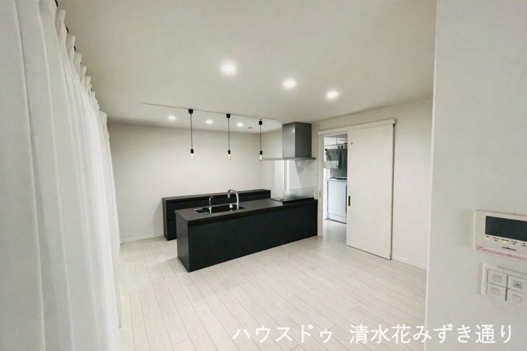 ※画像はAI生成による残置物撤去後イメージ。内装等は実際の仕様と異なる場合がございます。