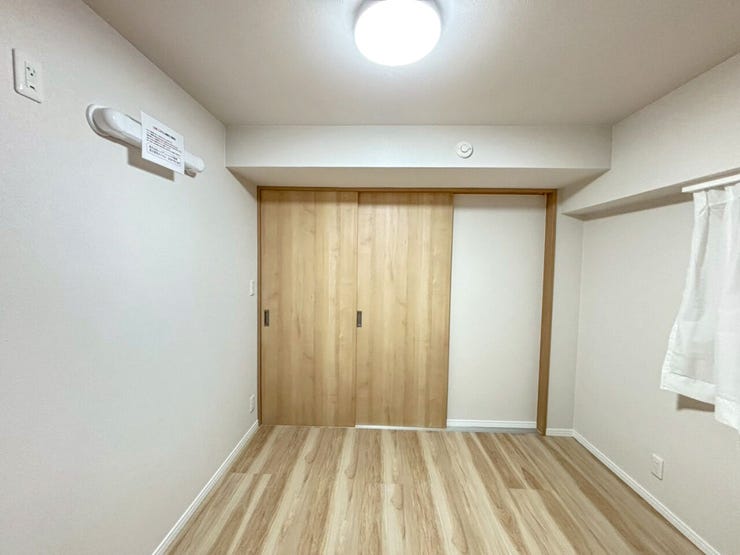 サンライフ三萩野A棟 角部屋♪モノレール駅まで徒歩約5分で駅チカ♪貴船小まで徒歩約6分で通学安心♪2026年7月中旬内装リフォーム