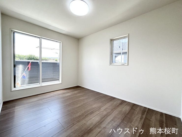 ■2階洋室①■心からリラックスできる静けさ、上質な眠りで、毎日をリセットします。明日への活力を養う空間です。