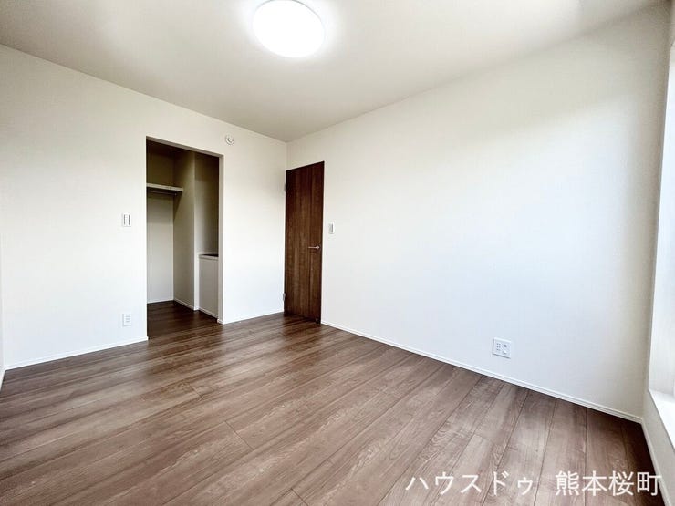 ■2階洋室①■心からリラックスできる静けさ、上質な眠りで、毎日をリセットします。明日への活力を養う空間です。