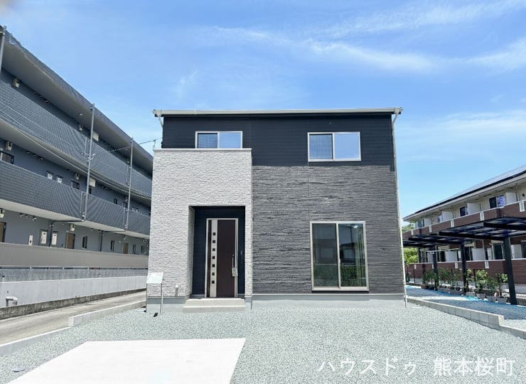 ■車と趣味の幅が広がる場所■単なる駐車スペースではない、洗車やタイヤ交換、DIYにも使える多目的な屋外スペースです。