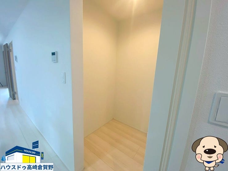 まとめ買いもすっきり収まる、頼れるパントリー収納