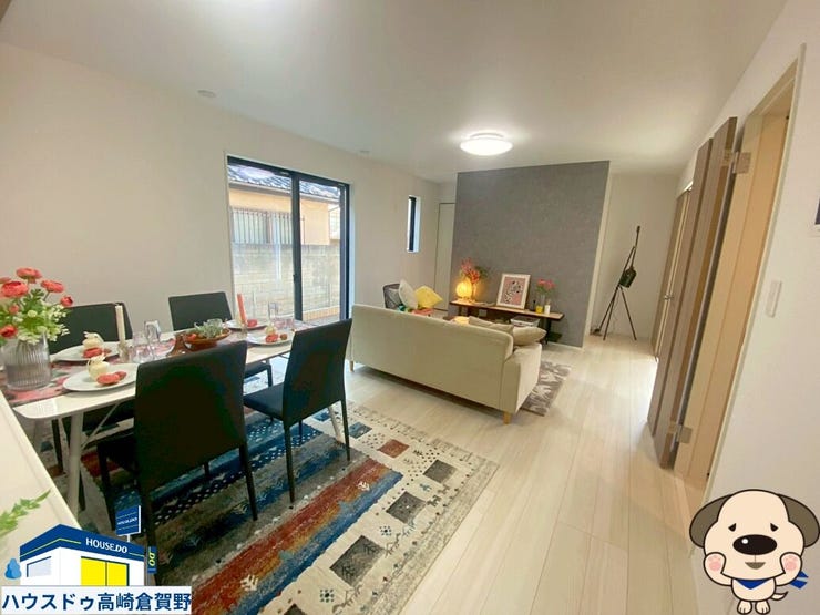 17.25帖のゆとりLDK、家族が自然と集まる中心空間※家具やアメニティはイメージです。