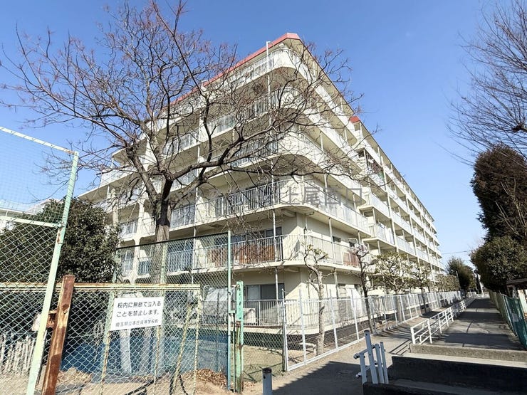 1982年(昭和57年)1月築
敷地面積:3145.62㎡(公簿)
専有面積:58.07㎡(公簿)