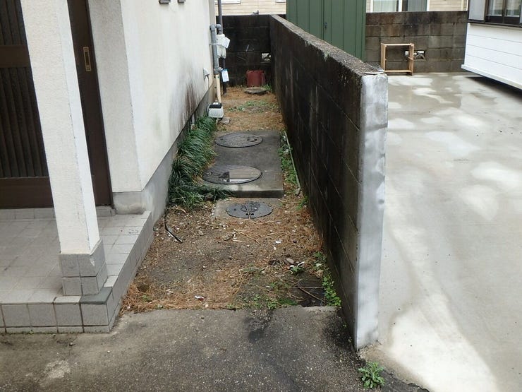 東面境界(雨天時)