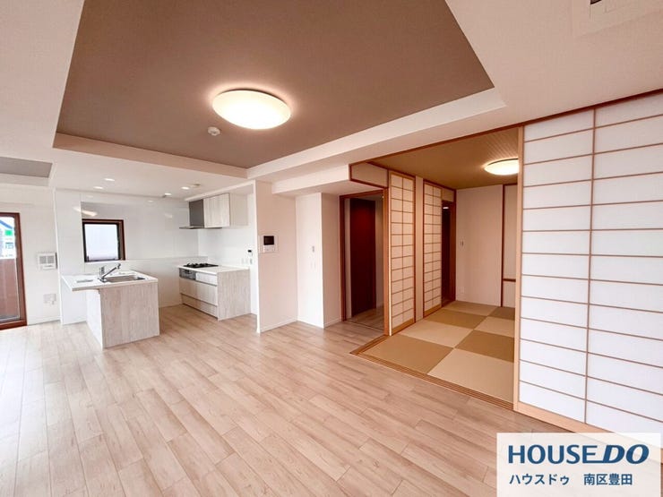 【リビング】
LDK20.6帖