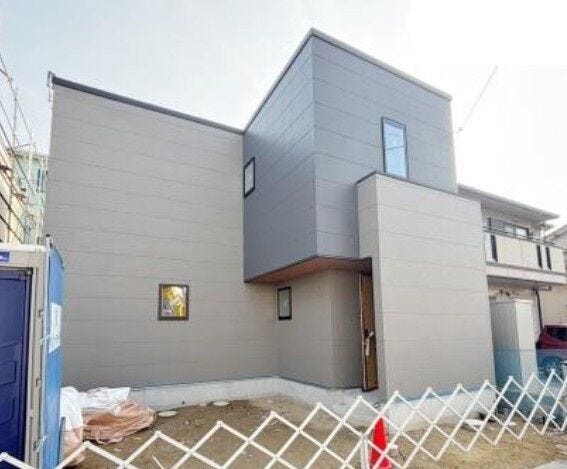 【外観】
●太陽光発電システム搭載◎