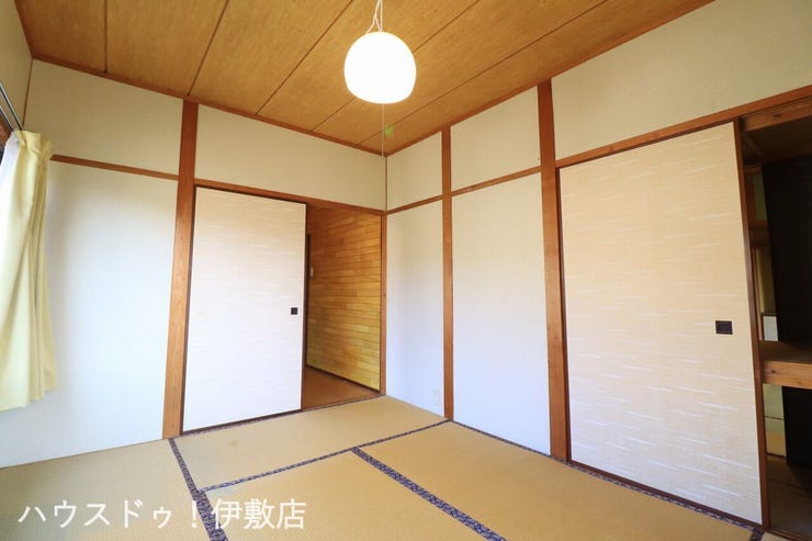 【和室6帖】
「他社で住宅ローンに落ちてしまった」「車のローンが残っている」など、住宅ローンでお困りの方はぜひ一度弊社までご相談ください。