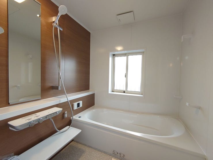 ユニットバスも新品へ交換済み♪気持ちよく、ゆったりと1日の疲れも癒してくれそう♪