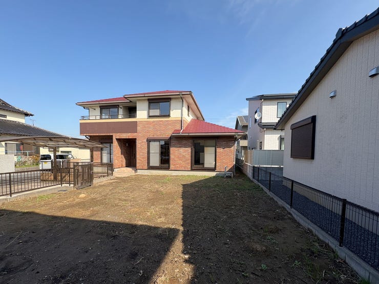 南庭も十分広く、開放的です♪
本日ご内覧可能です♪お気軽にお問合せください♪
0120-510-751