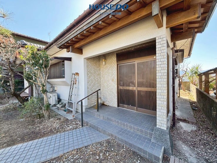 物件の立地や周辺施設、ハザード情報をまとめた資料をプレゼント♪お気軽にお問い合わせください。