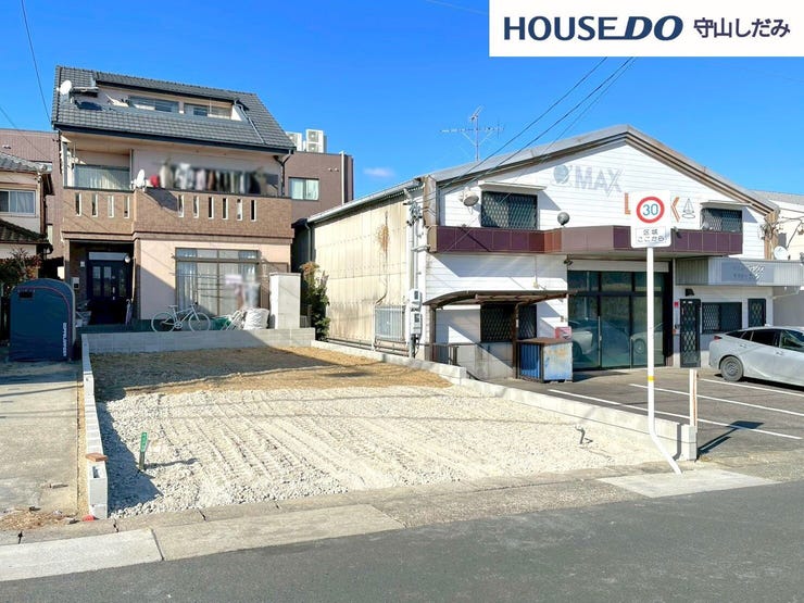 【外観】
【建築中 造成段階】造成段階の今がチャンス!未来の住まいを先取り!地盤から丁寧に作られる信頼の住まい。建築過程を確認しながら、完成後の生活に思いを馳せる、特別な体験が待っています。