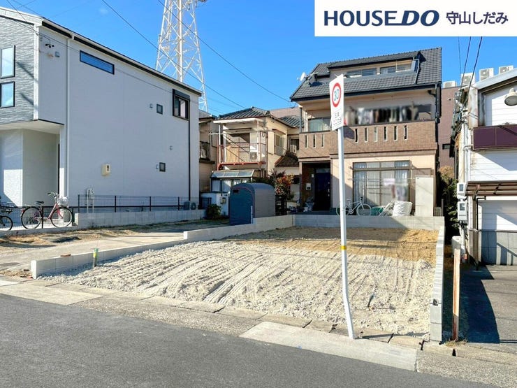 【駐車2台可能】車を2台所有している方には嬉しい、駐車スペースがしっかり確保された物件。来客時にも余裕を持って駐車できるため、家族や友人との時間ももっと楽しくなります。暮らしにゆとりが生まれますね。