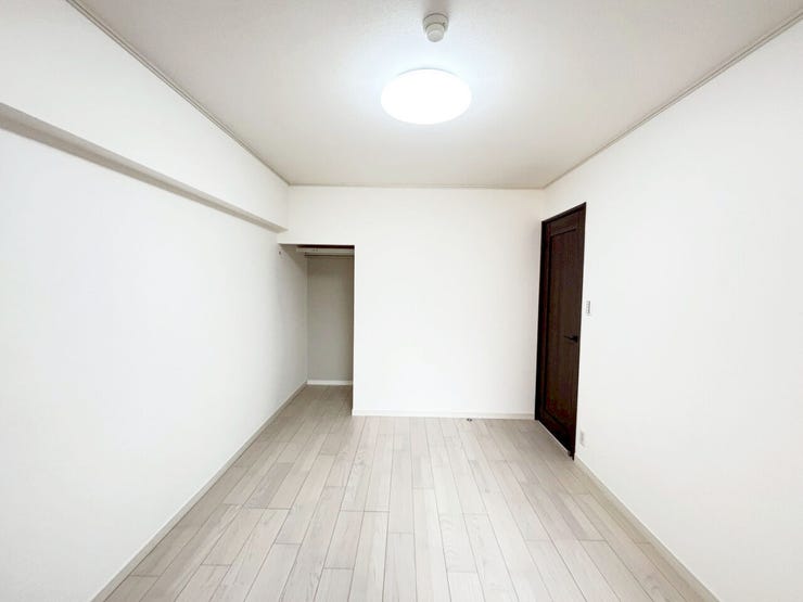 中古マンション見学ご案内いたします♪WEB【見学予約】案内もスムーズ♪26年4月内装リフォーム♪駅徒歩2分便利!
