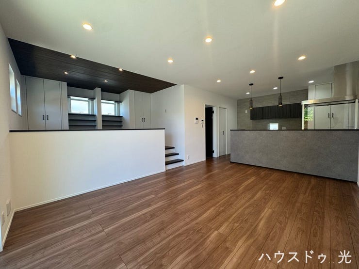 ■□■リビング■□■ご家族団らんの場所で住み心地の良さをぜひご堪能下さい。