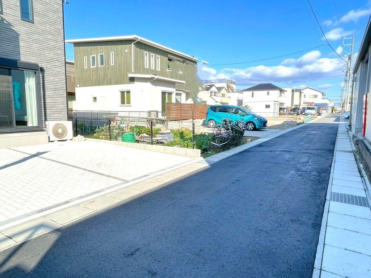 【前面道路】現地をご覧いただき、周辺環境なども一緒に ご確認いただけます!周辺環境もご案内いたします!安心してお住まいが購入出来るようサポート致します! お気軽にお問い合わせくだいませ◎