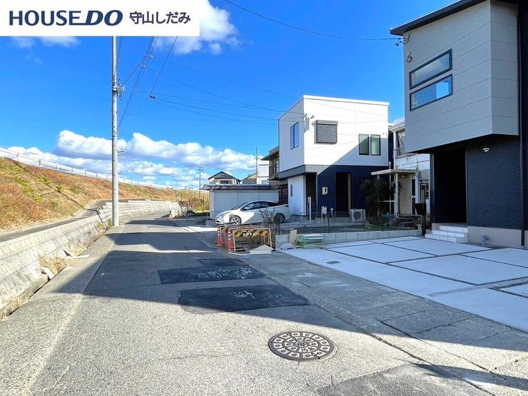 【前面道路】現地をご覧いただき、周辺環境なども一緒に ご確認いただけます!周辺環境もご案内いたします!安心してお住まいが購入出来るようサポート致します! お気軽にお問い合わせくだいませ◎