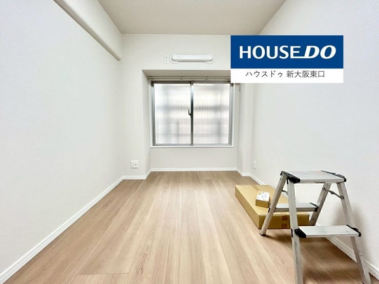 北向きに窓がありクローゼットもある5.1帖の洋室です。