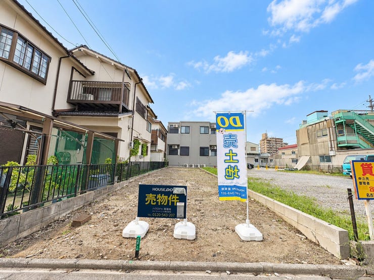 【整形地】形が整っているから、夢の住まいがスムーズに描ける。整形地は、家づくりの計画を自由に進めやすいのが特徴です。四角い形や正確な寸法が、効率的で美しい建築を可能にし、理想的な間取りを実現できます。
