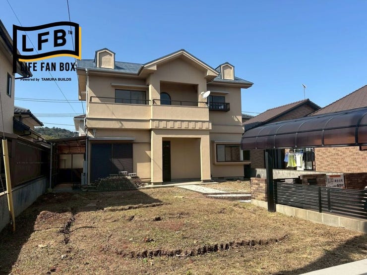 樹木伐採後の写真です♪お庭がとてもスッキリしました♪