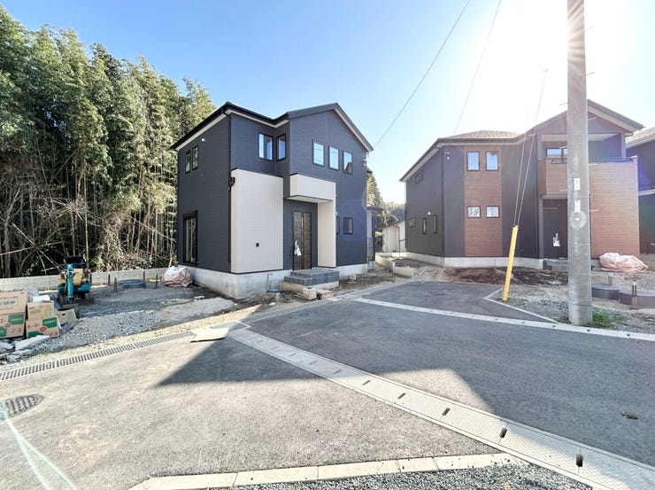 ■理想を叶える新しい暮らしの舞台■高いデザイン性と機能性を兼ね備えた住まい。ここで、家族の新しい物語が始まります。