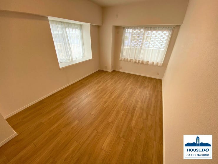 全居室フローリング仕様で、お掃除もしやすいです♪