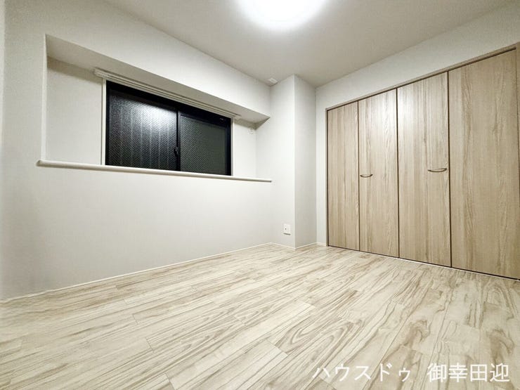 ■洋室①■心からリラックスできる静けさ、上質な眠りで、毎日をリセットします。明日への活力を養う空間です。