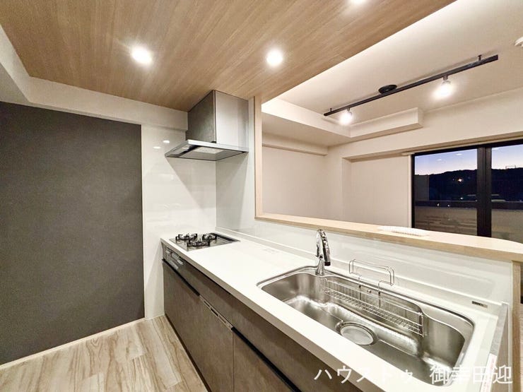 ■家族の「美味しい」が集まる舞台■高い機能性と美しいデザインを両立。料理する人も、待つ人も、笑顔になれる場所です。