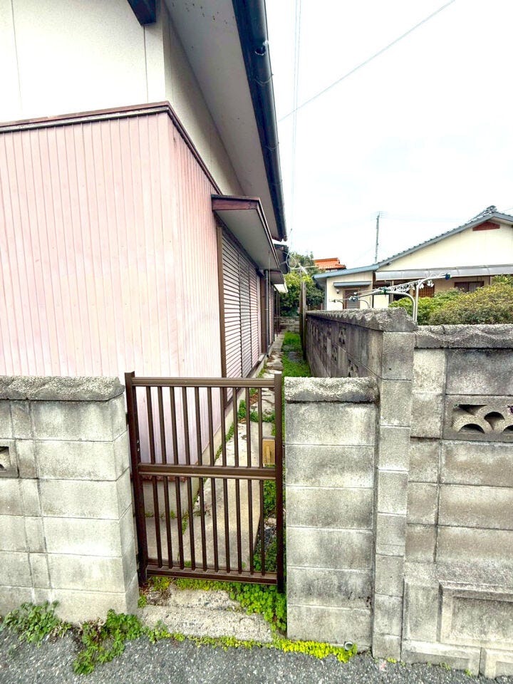 ◆小倉南区中曽根東 売土地◆土地面積約149坪◆建築条件なし◆プロパンガス◆コンビニ徒歩約3分