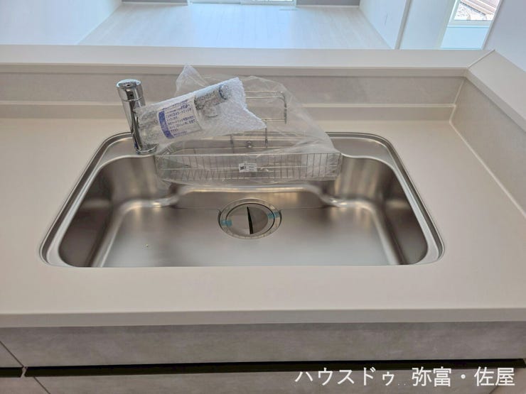 浄水器内蔵ハンドシャワー♪蛇口の先端に浄水器を内蔵しているため場所をとりません!