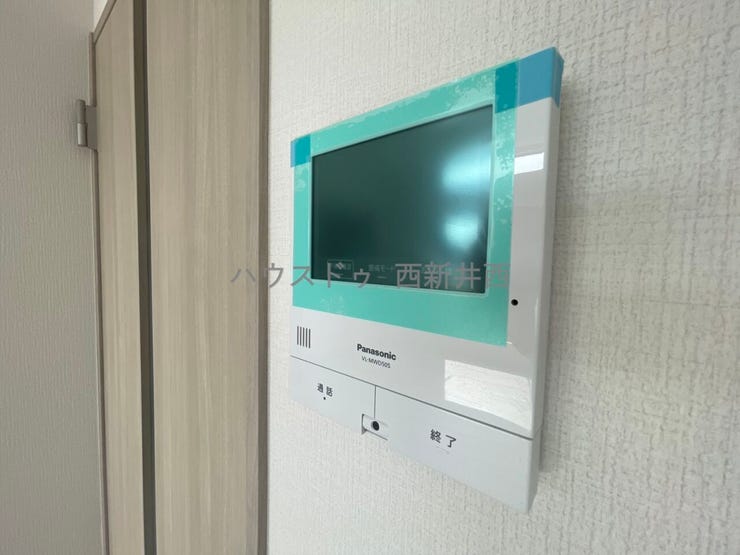 モニター付きインターフォンで防犯面も安心