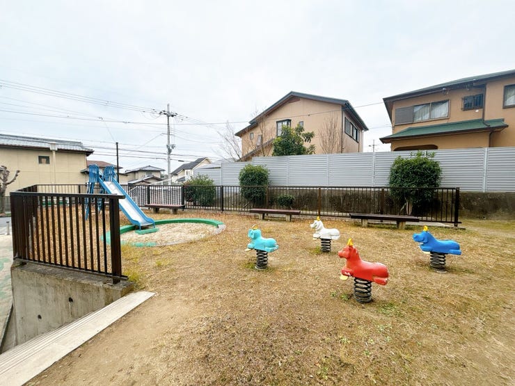 閑静な住宅地で子育て環境にもピッタリです◎