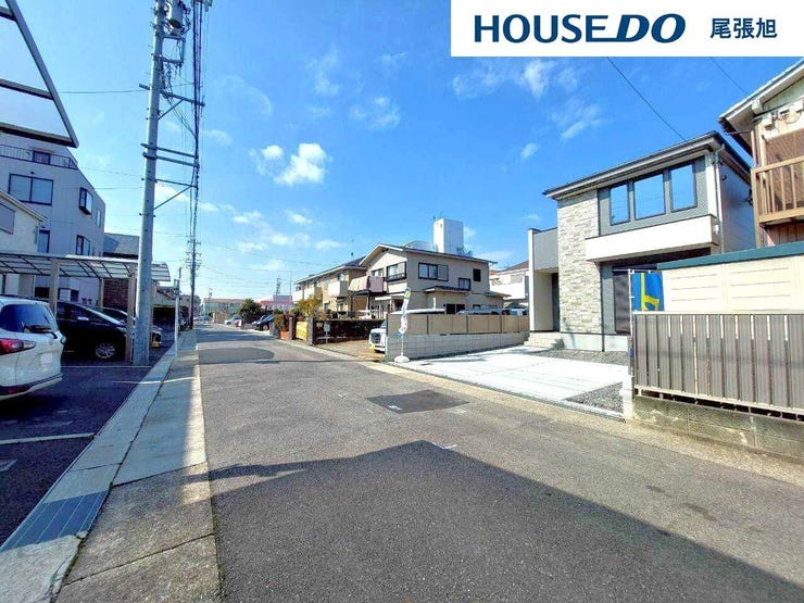 【前面道路】現地をご覧いただき、周辺環境なども一緒に ご確認いただけます!周辺環境もご案内いたします!安心してお住まいが購入出来るようサポート致します! お気軽にお問い合わせくだいませ◎