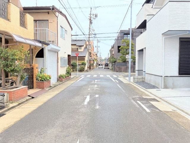交通量の少ない道路です