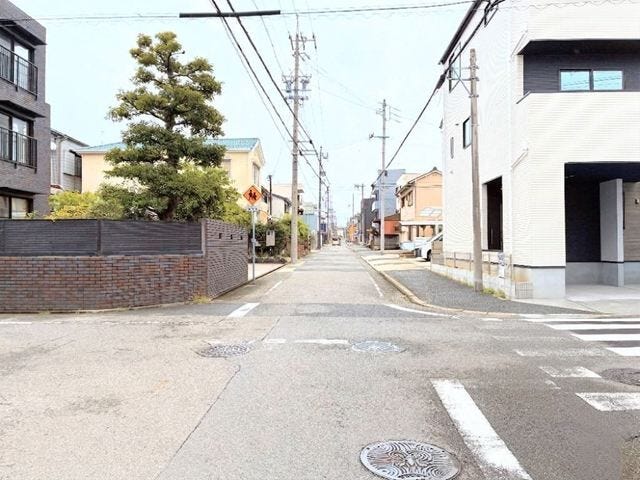 交通量の少ない道路です