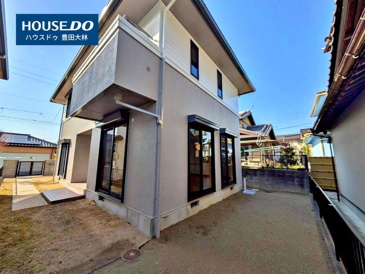 *梅坪小学校・梅坪台中学校*
見るだけ聞くだけOK!【お気軽に資料請求!不動産のことならなんでも/ハウスドゥ豊田大林】