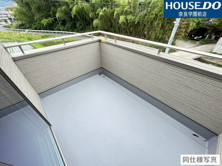 広々バルコニーはお布団などの大きな洗濯ものもまとめて干せますね