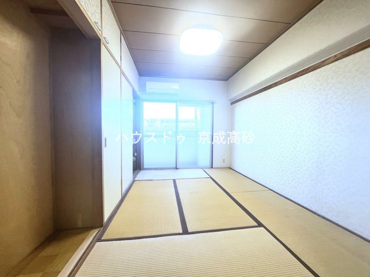 和室は、居間や寝室にもなる汎用性の高さや天然の機能性を活かした快適さが魅力です。