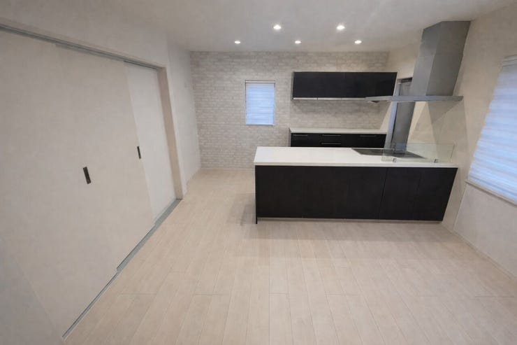 ※空室をイメージしCG加工したものです。
画像は実際の室内写真と間取り図から再現した「室内イメージ」で実際とは多少異なります。