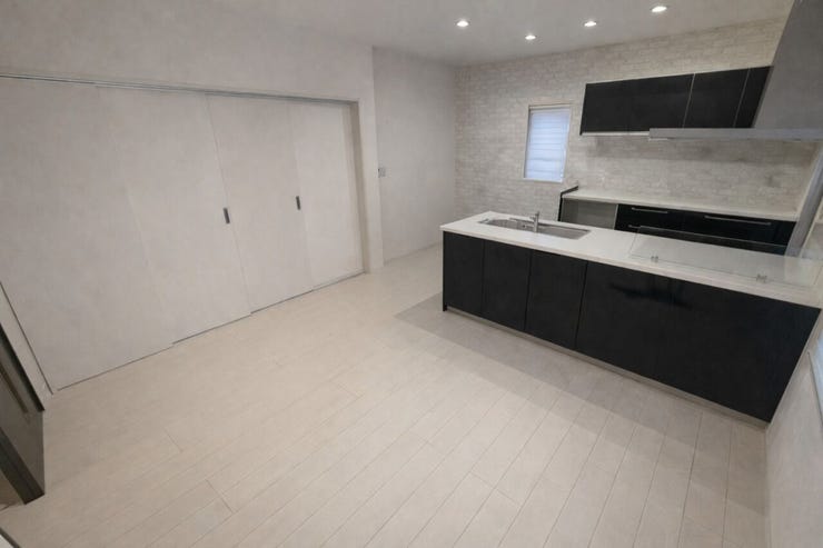 ※空室をイメージしCG加工したものです。
画像は実際の室内写真と間取り図から再現した「室内イメージ」で実際とは多少異なります。