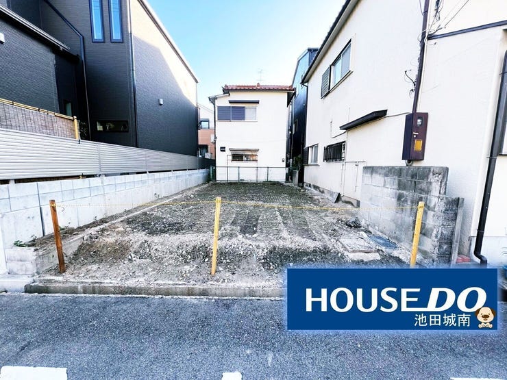 【外観】
木造三階建♪♪