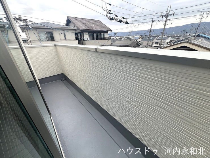 3F 朝から気持ちの良い光が差し込む東向きバルコニー!