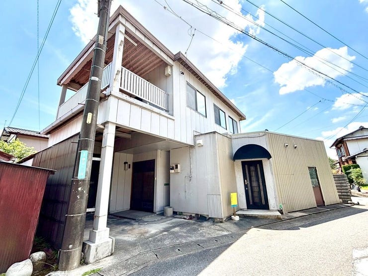 岐南駅まで徒歩約8分!
電車を利用する方も安心の立地です!