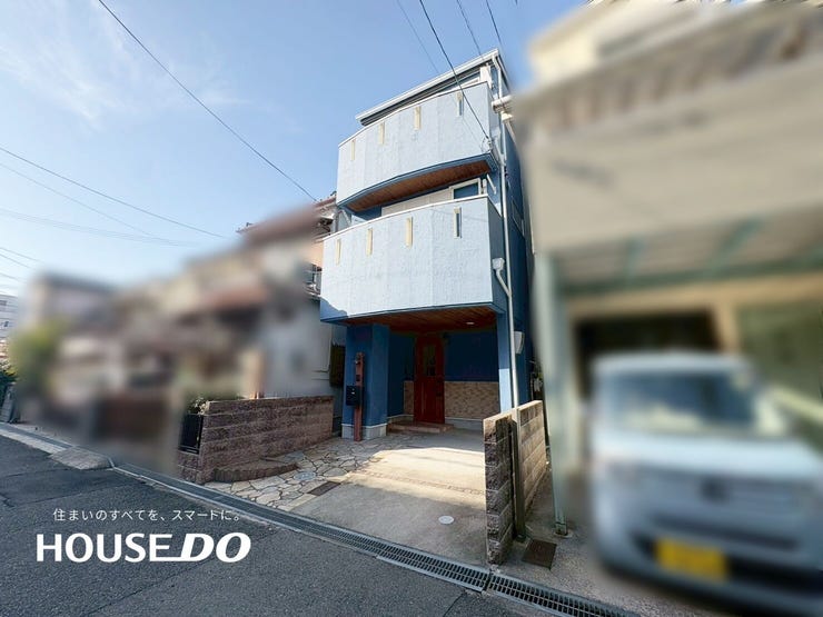 【外観】
駐車スペースもじゅうぶんです