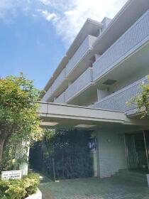 世田谷区世田谷４丁目