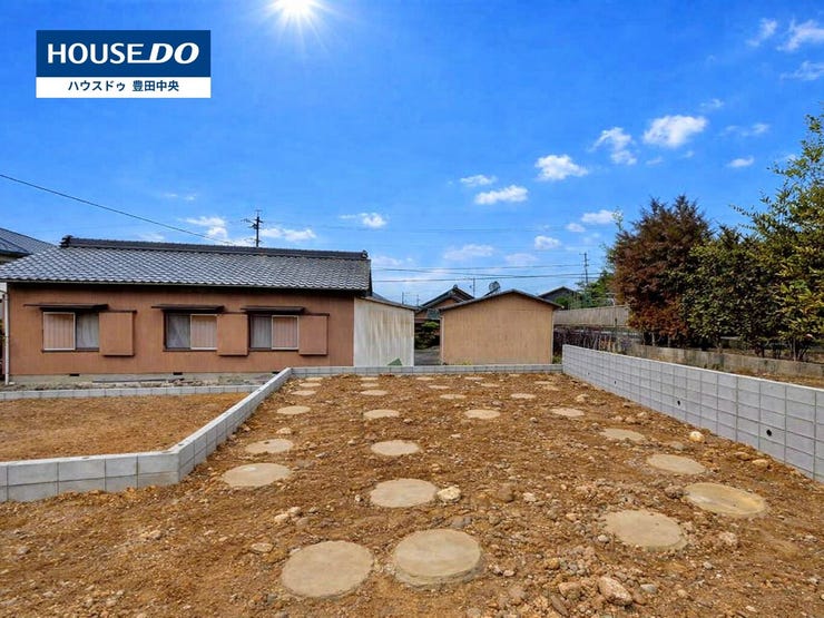 【外観】
◆見学予約受付中◆
現地をご覧いただき、周辺環境なども一緒に
ご確認いただけます!