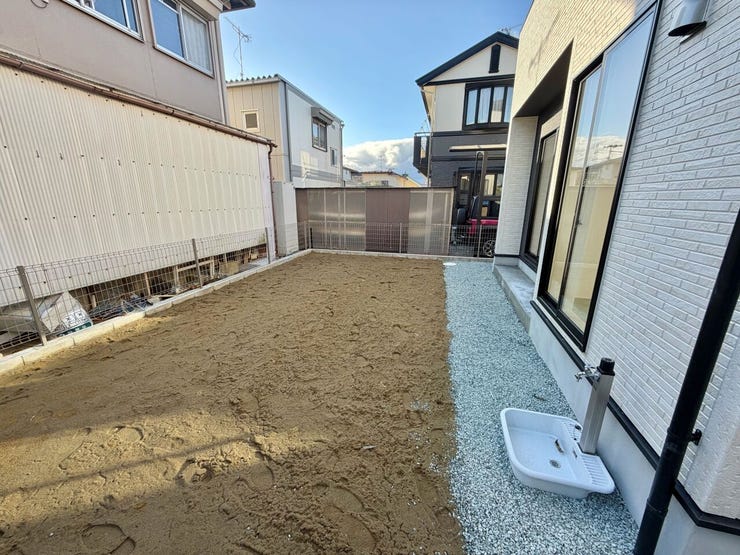 お子様と公園に行けない日も、のびのびお庭で遊べるのがうれしい♪