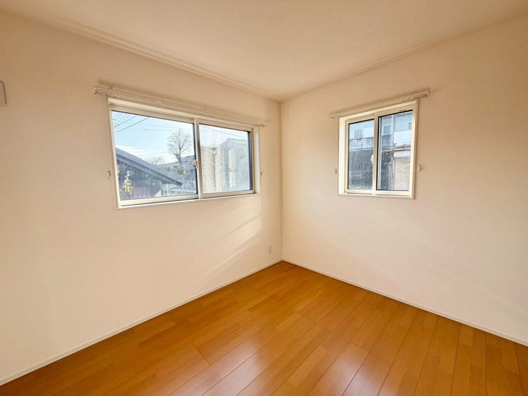 ナチュラルな雰囲気の内装で家具とも合わせやすいお部屋です!